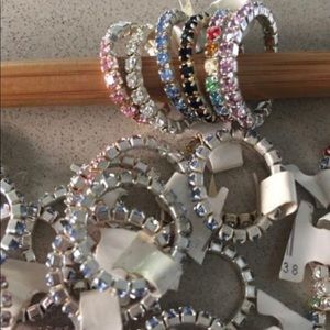 Toe rings color will vary this is a lot of 5 NWT